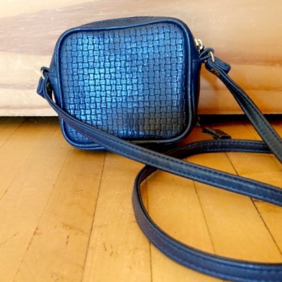 Capezio Navy Blue Small Shoulder Bag - Picture 6 of 10